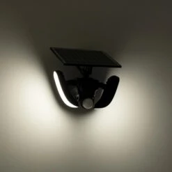 LED-Solar-Außenleuchte Mit Sensor Botshabelo -Gartenwelt Verkauf 8720246202441 11020200 02